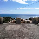 Daire Romantic Garden Sea View Nervi Cenova